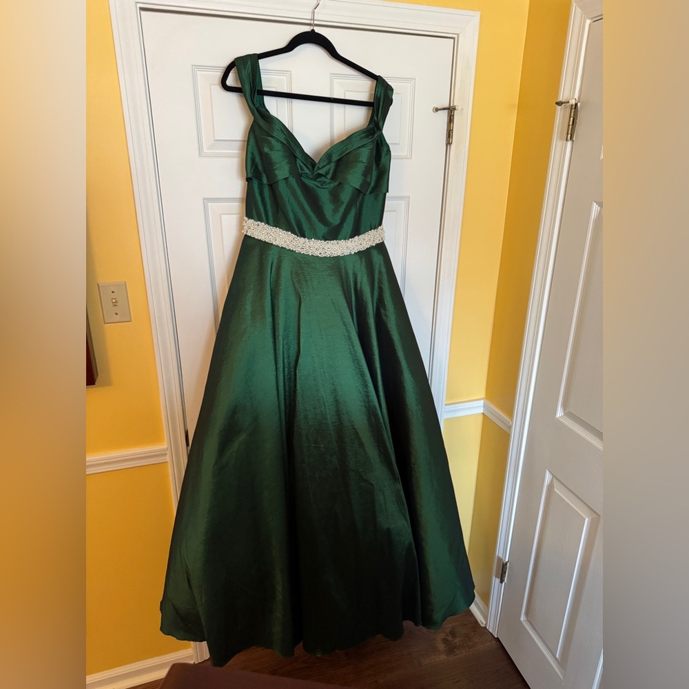 Beautiful green ballgown dress